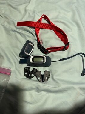🌧️PetSafe Remote Training Collar System with Red Nylon Strap